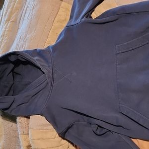 H&M Boys size 6-8 sweatshirt